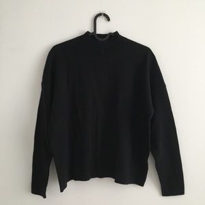 H&M Mockneck Cropped Sweater